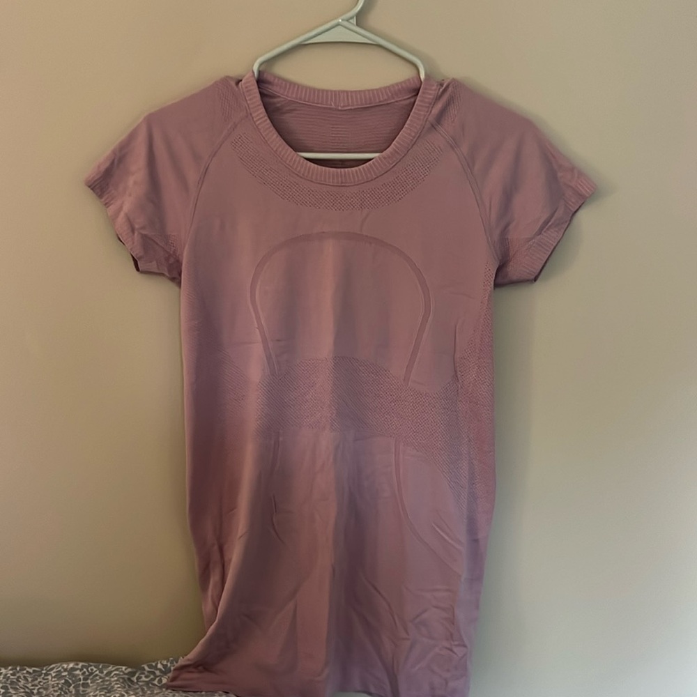 purple longer fitting run swifty tee, short sleeve